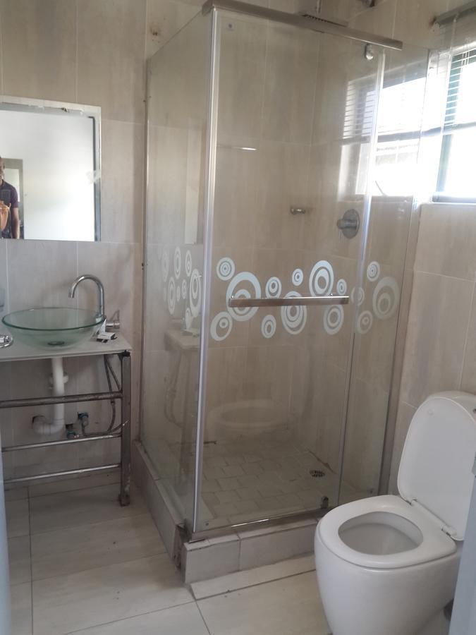 The New Mall Guesthouse Maun Esterno foto