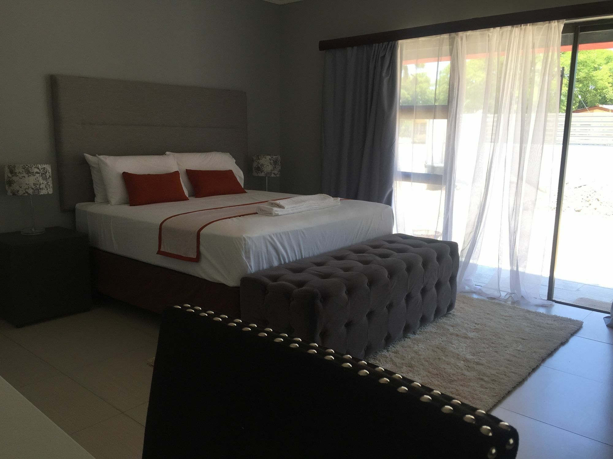 The New Mall Guesthouse Maun Esterno foto
